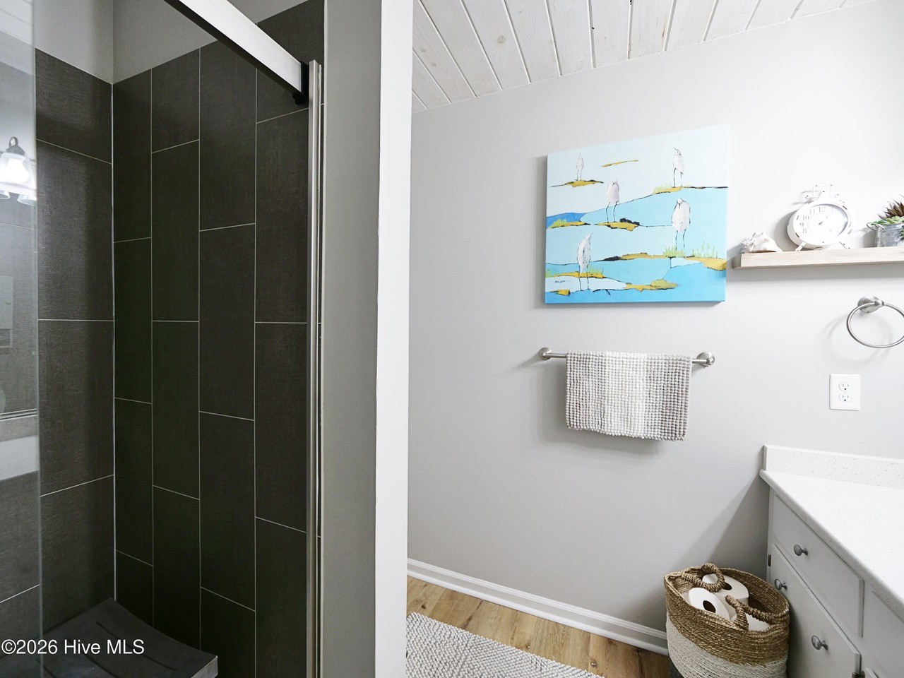 240 Brunswick Ave W #A - Photo 6 of 18