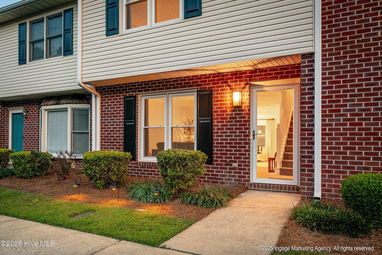 2700 Thackery Rd #26 - Photo 4 of 47