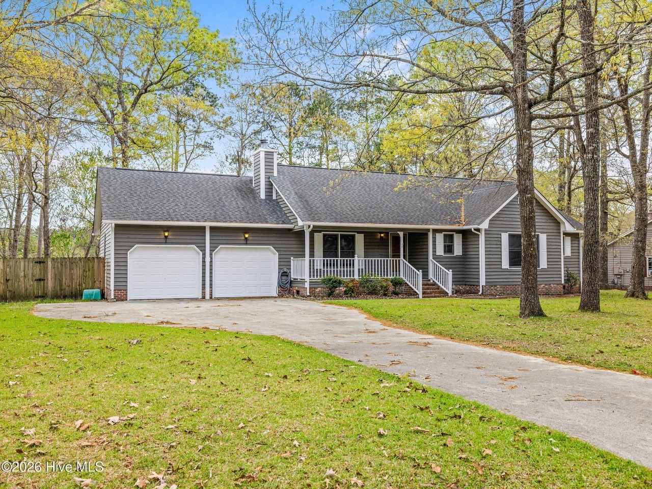 1147 Lakeview Ave - Photo 2 of 43