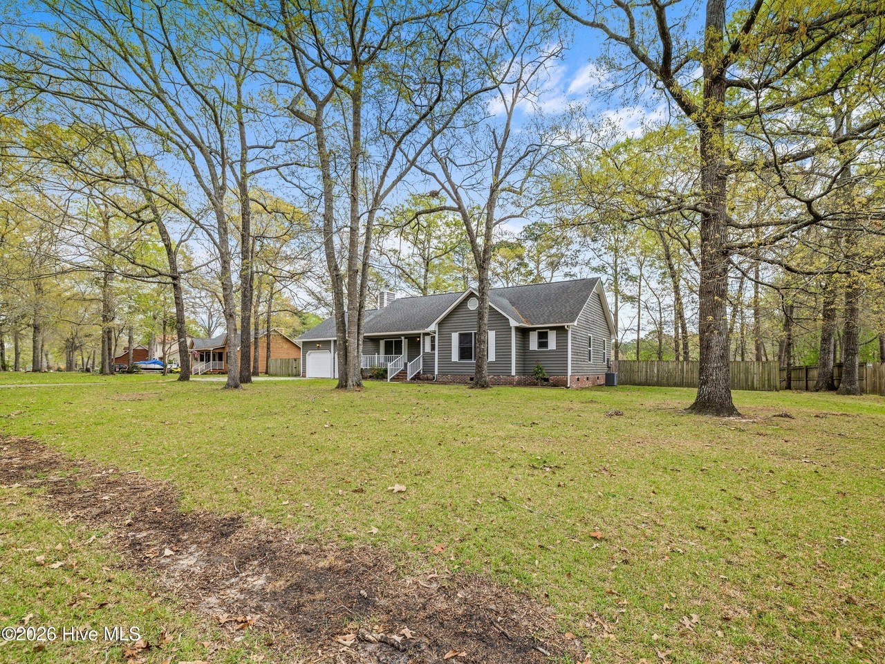1147 Lakeview Ave - Photo 5 of 43