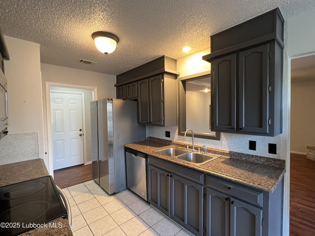 5513 2nd St - Photo 7 of 22