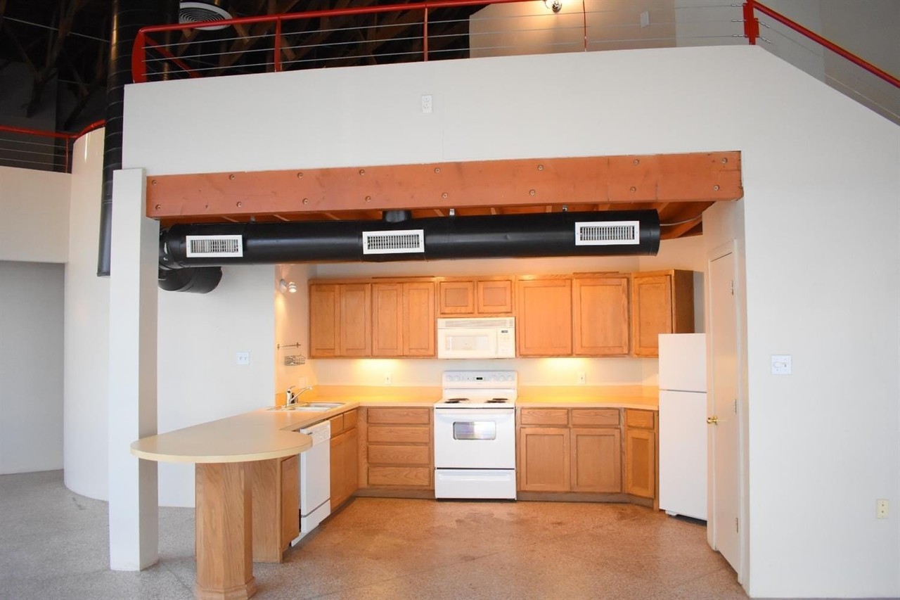 1401 Avenue J #1601 - Photo 2 of 13