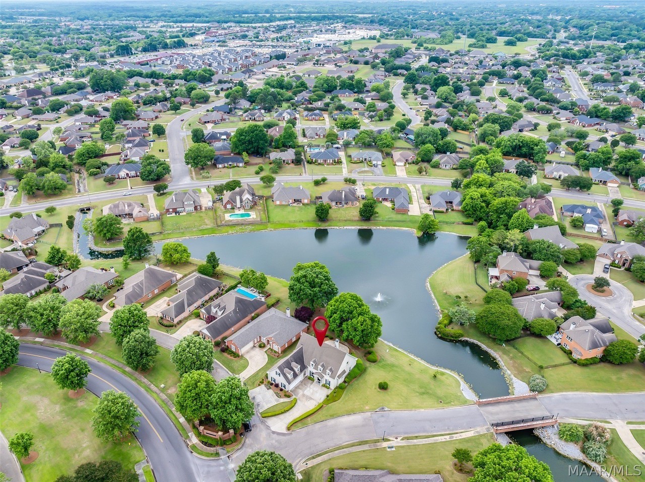 8700 Old Marsh Way - Photo 4 of 50