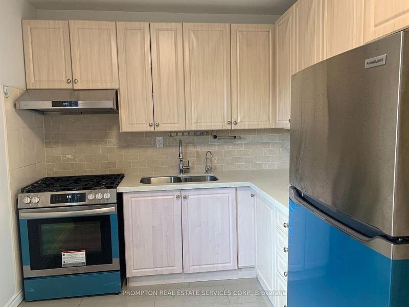 700 Dufferin Street #2nd&3rd FL - Photo 5 of 13