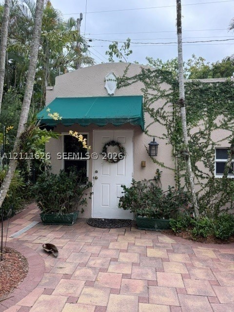 532 Aragon Ave #A - Photo 2 of 10