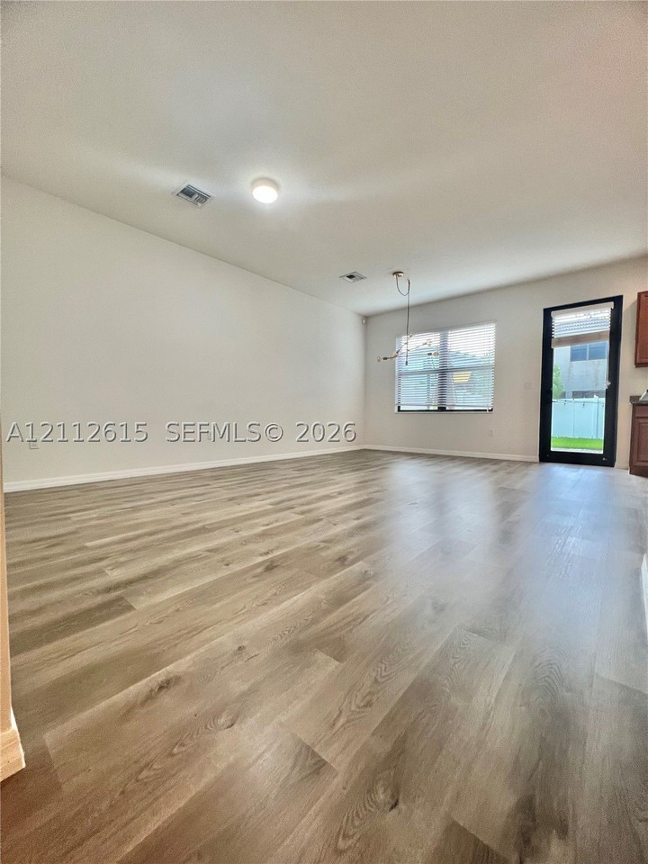 771 Ne 191st St #771 - Photo 5 of 45