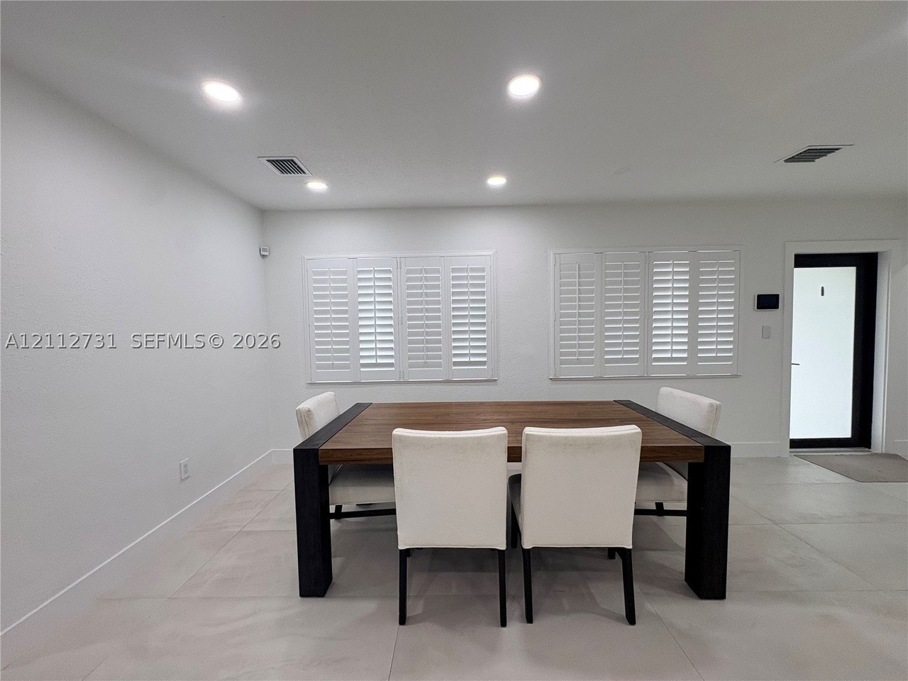 1281 W 62nd St #1281 - Photo 7 of 25