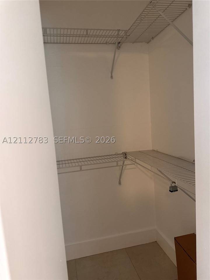 2140 Calais Dr #B - Photo 3 of 5