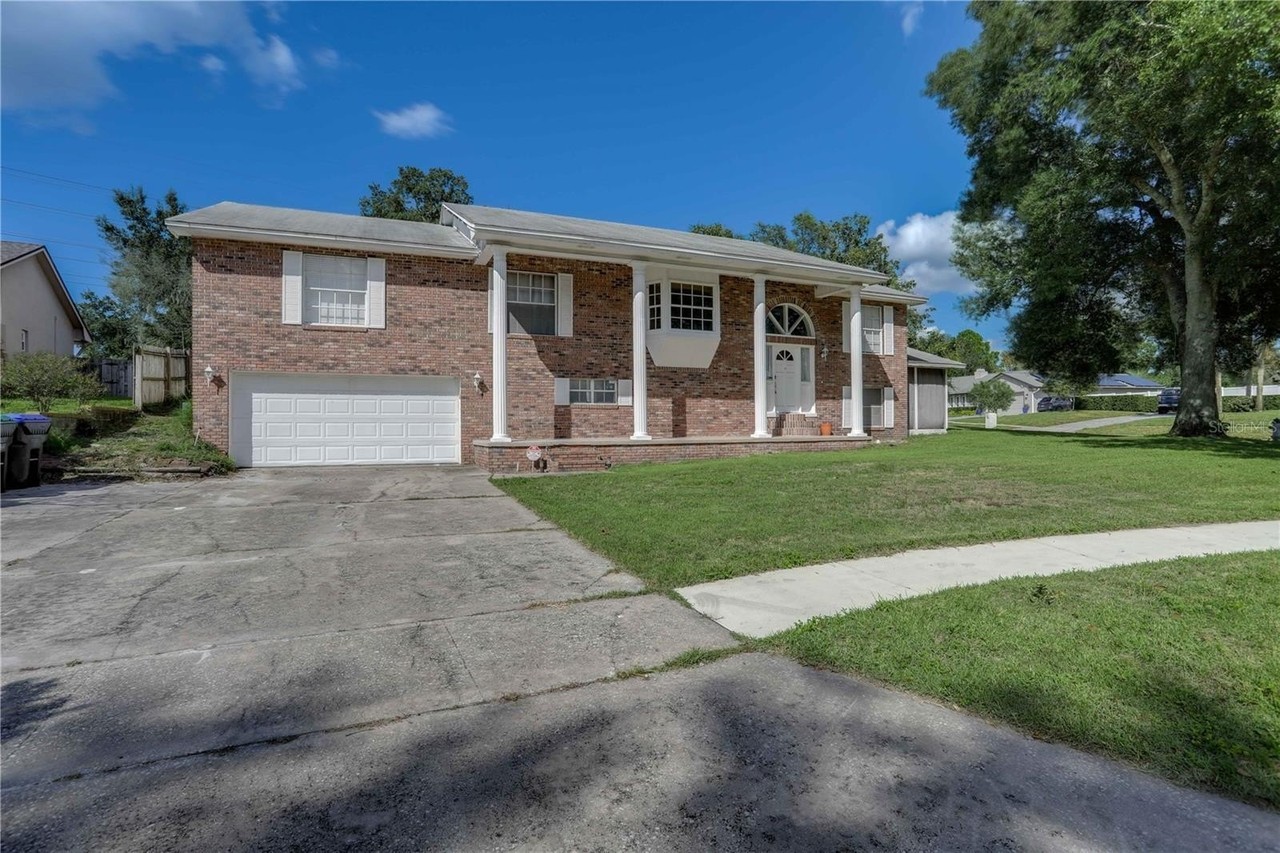5212 Abelia Dr - Photo 4 of 48