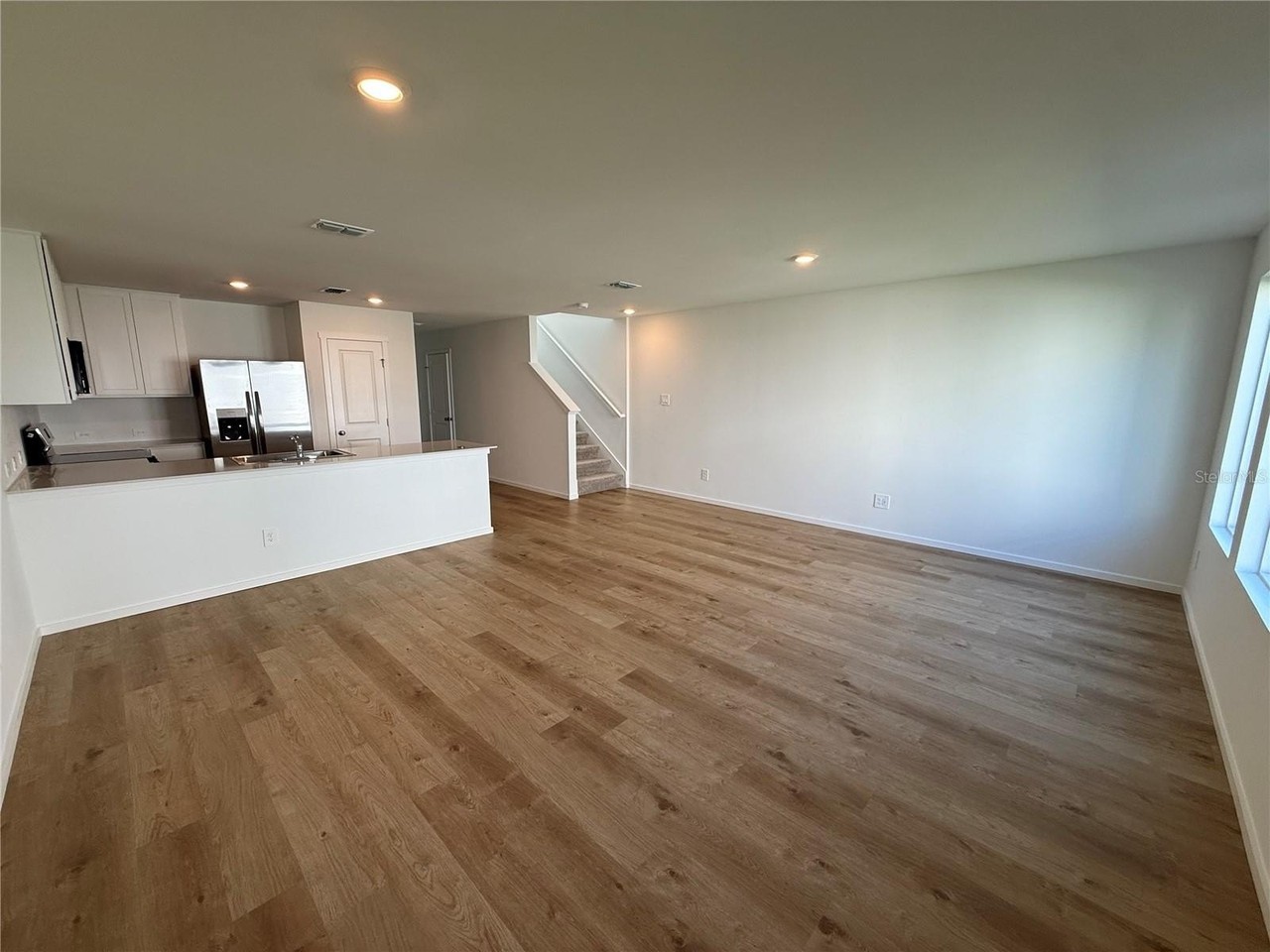 1060 Twins St - Photo 6 of 19