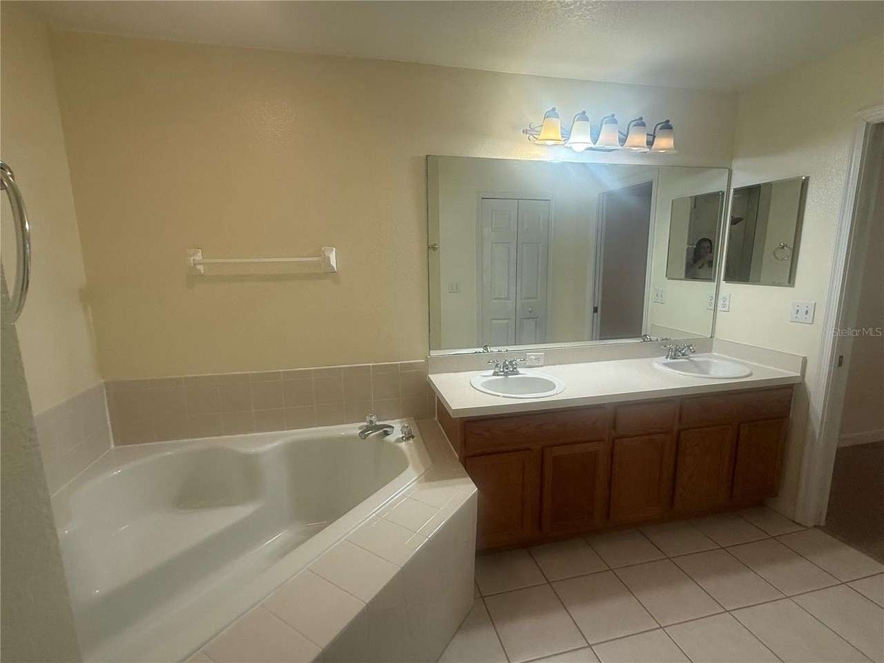 542 Timber Run Ln - Photo 7 of 9