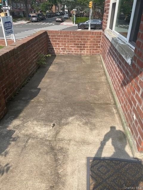 14132 68th Dr - Photo 3 of 16