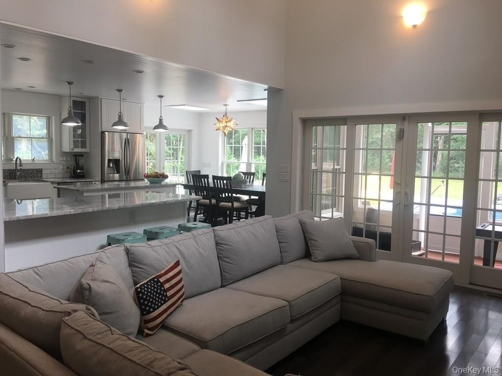 11 15th St - Photo 5 of 24