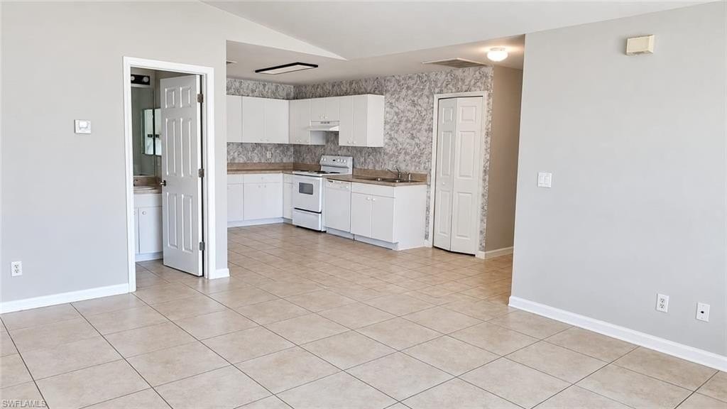 4602 28th St Sw - Photo 2 of 12