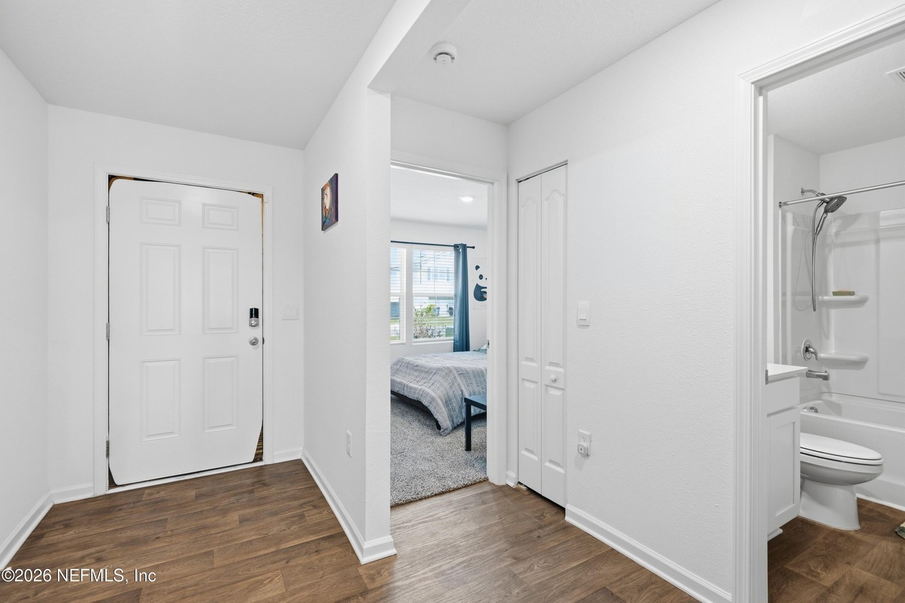 4356 Hemlock St - Photo 2 of 31