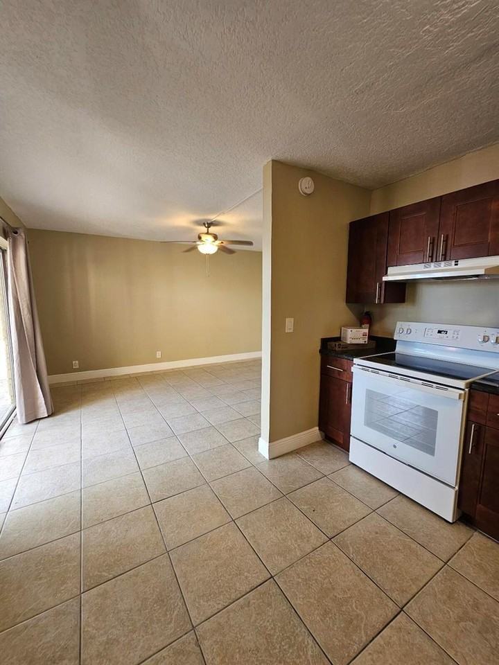 1200 W Blue Heron Blvd - Photo 2 of 8