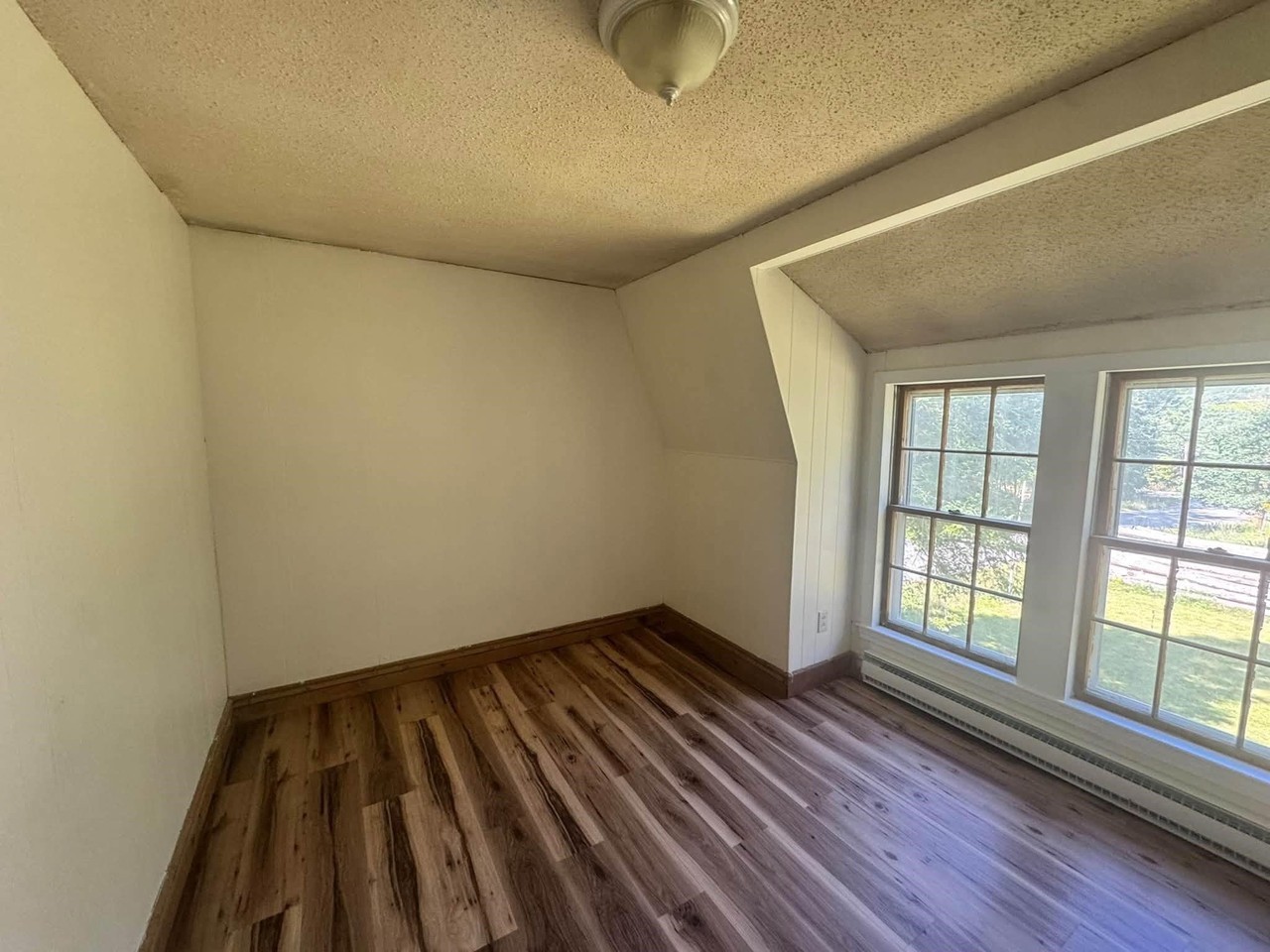 977 Dana Hill Rd - Photo 3 of 6