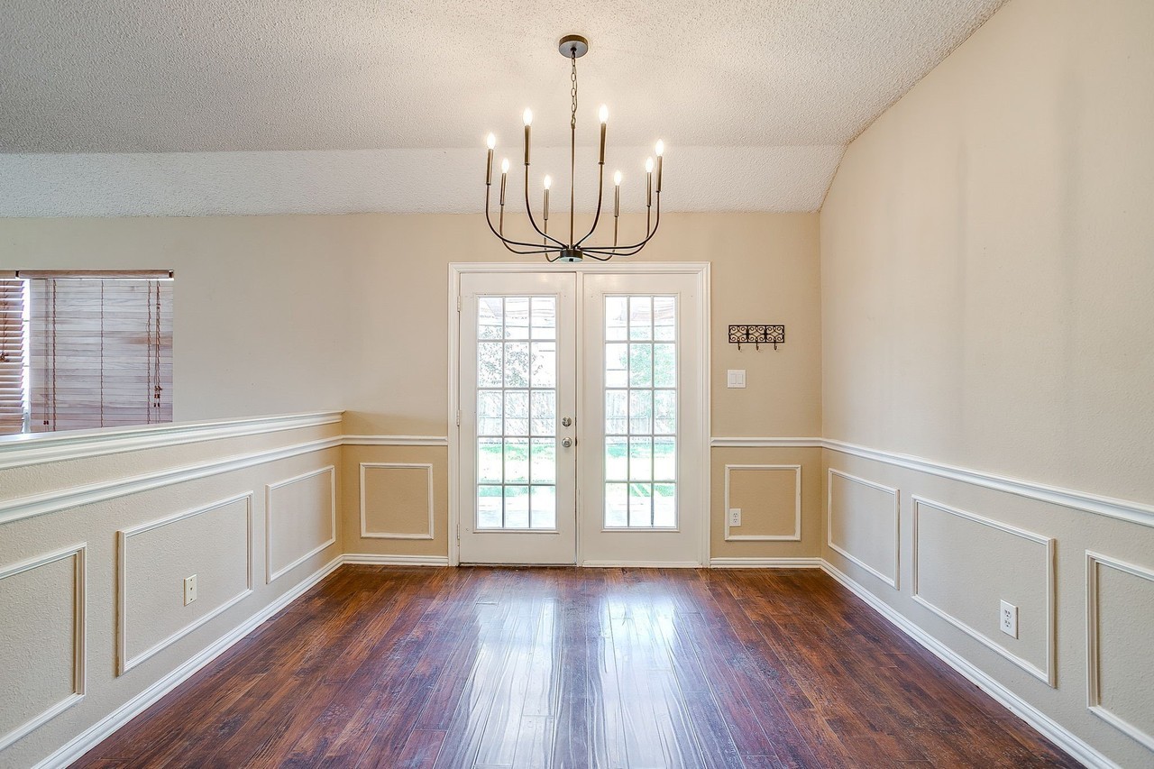 219 Aspen Loop - Photo 6 of 40