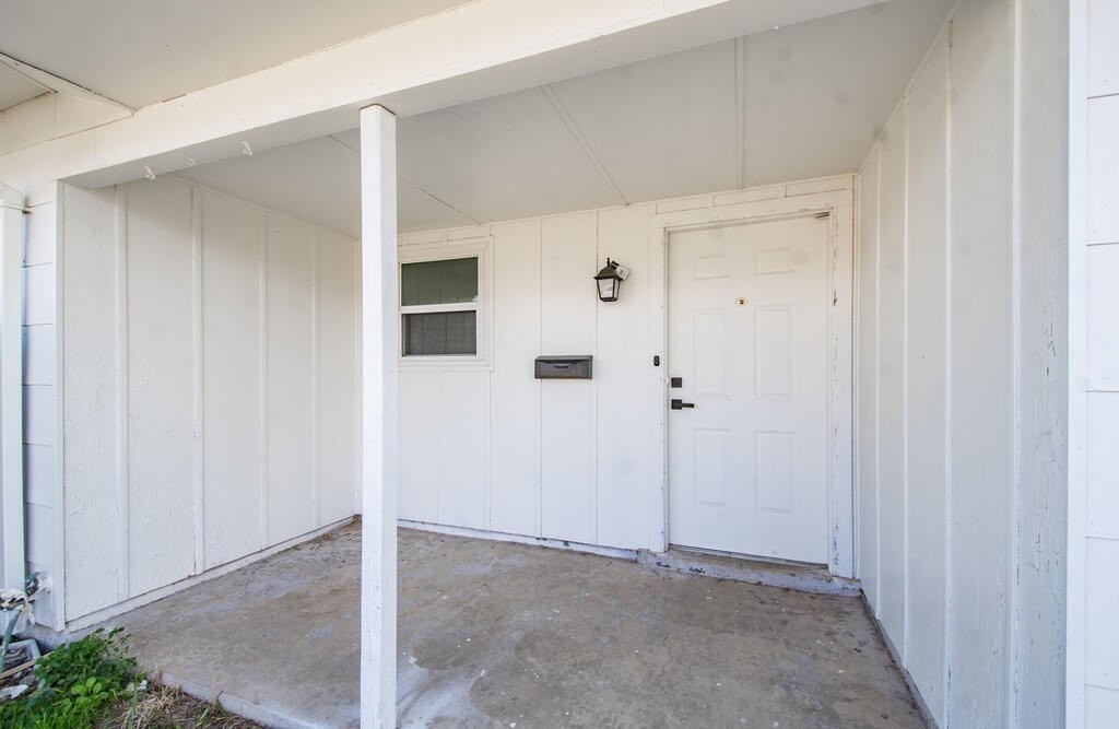 1628 Petroleum Dr - Photo 4 of 38