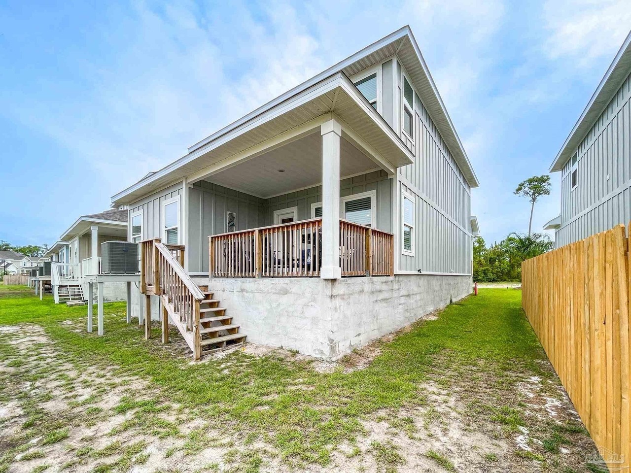 14350 Gardenglen Dr - Photo 2 of 32