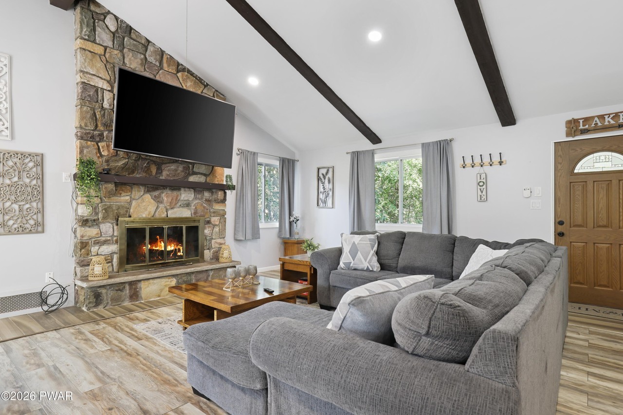 19 Conservancy Ct - Photo 5 of 50
