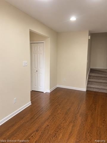 41864 Langley Dr - Photo 3 of 12