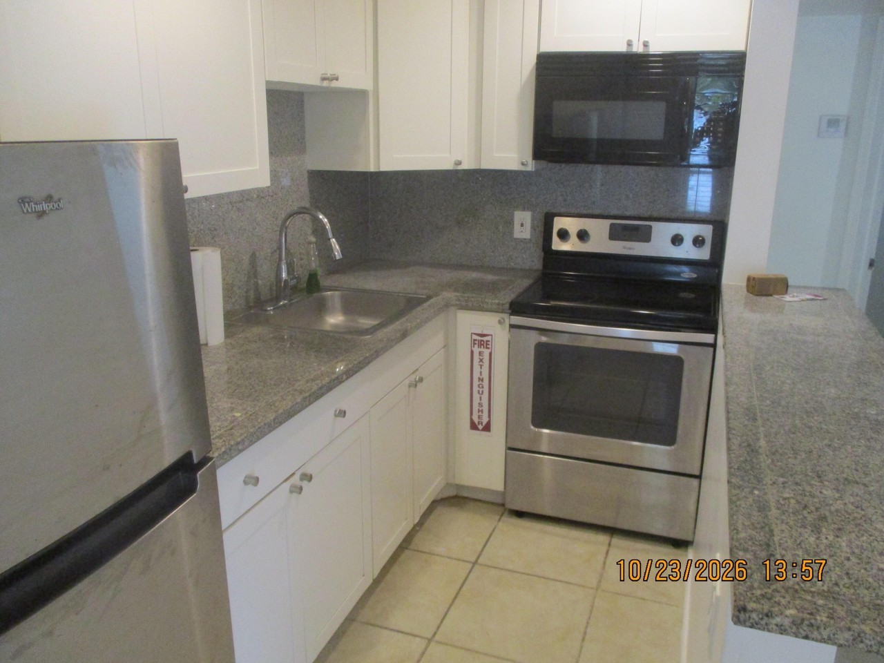 605 Ne 14th Pl #2 - Photo 5 of 13