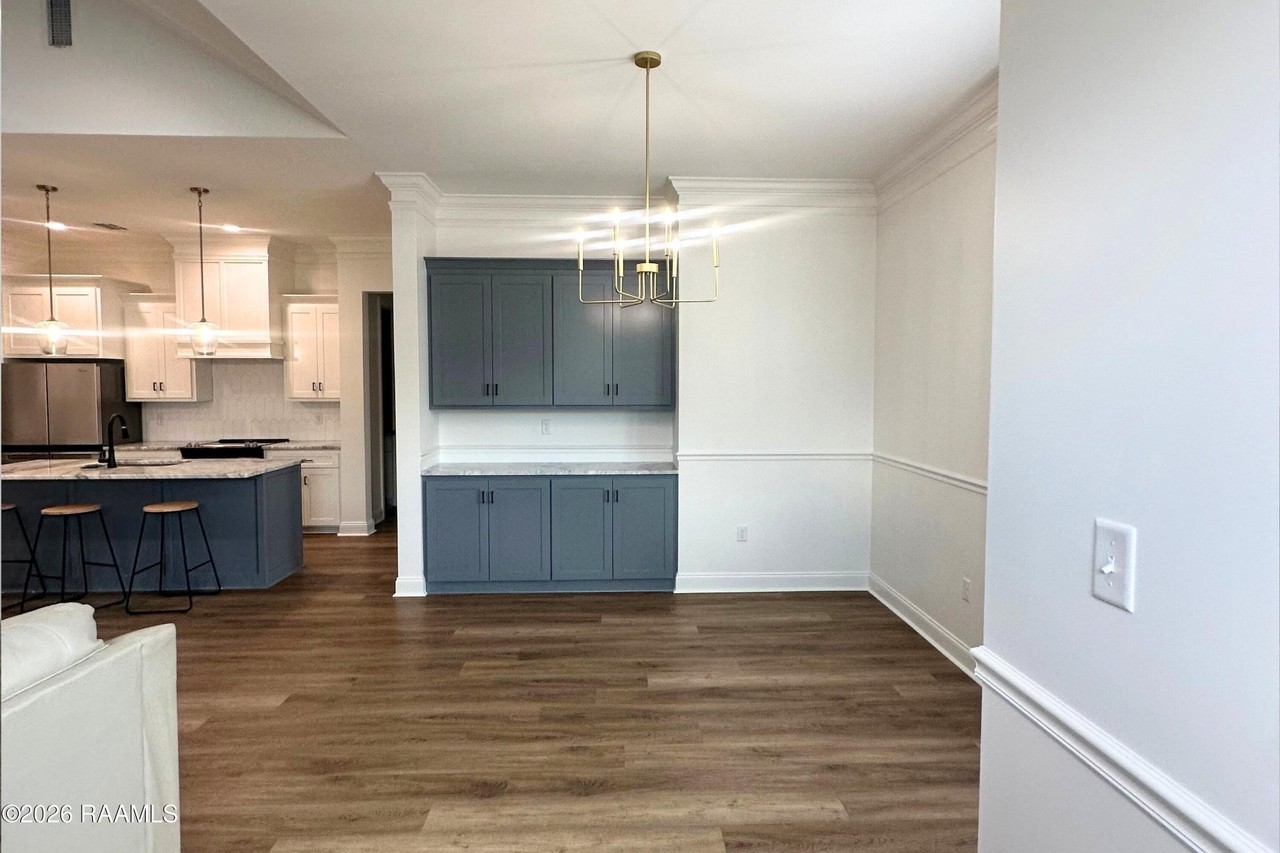 101 Travellers Palm Way - Photo 5 of 13
