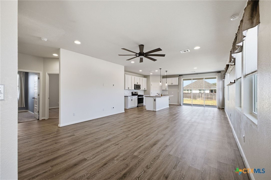 104 Ladolia Ln - Photo 4 of 18