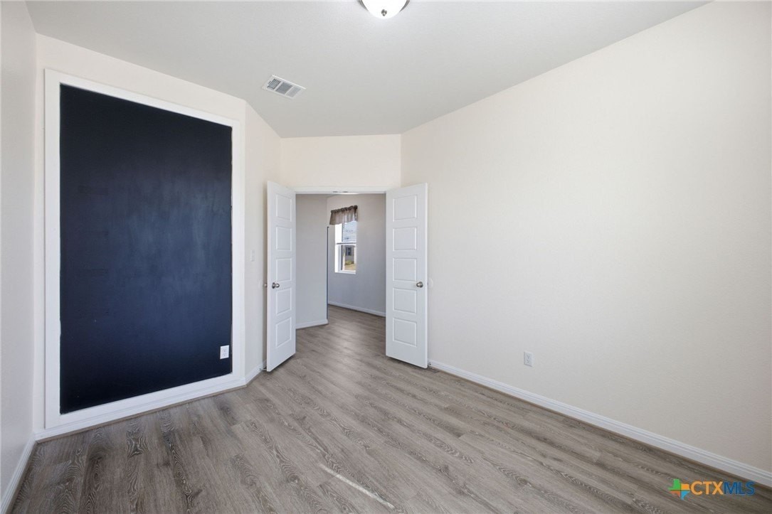 104 Ladolia Ln - Photo 7 of 18