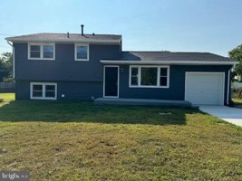 featured image of 2961 Athens Way