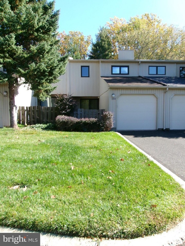1601 Seneca Run - Photo 2 of 24