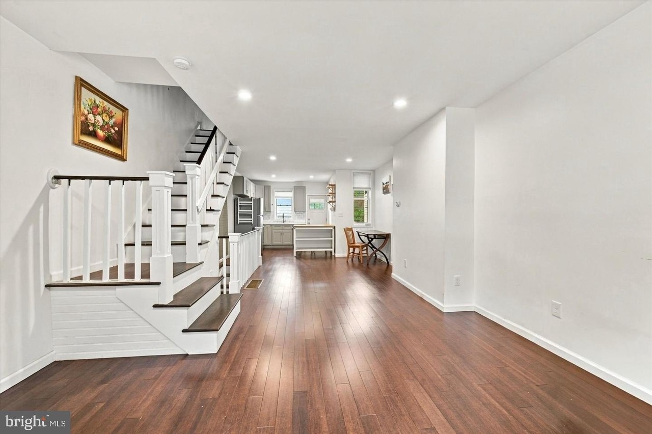512 N Holly St - Photo 3 of 14