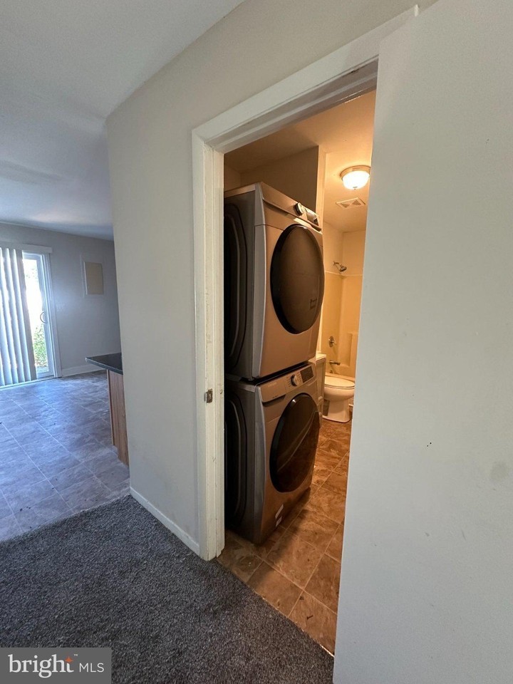 5160 Heritage Dr - Photo 2 of 11