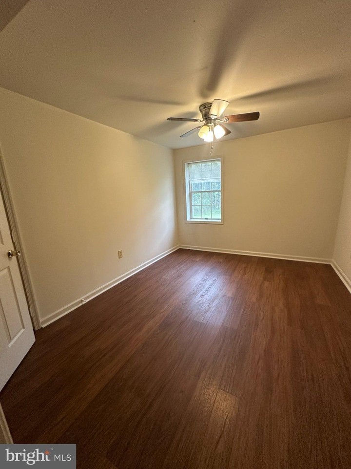 5306 Thompson Hill Rd - Photo 5 of 7