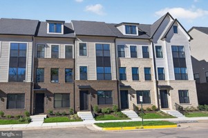featured image of 25049 DESELBY Square