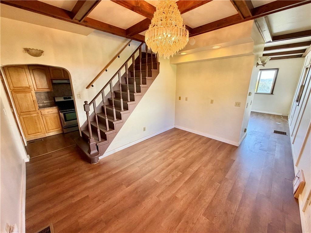 54 Euclid Ave - Photo 5 of 12