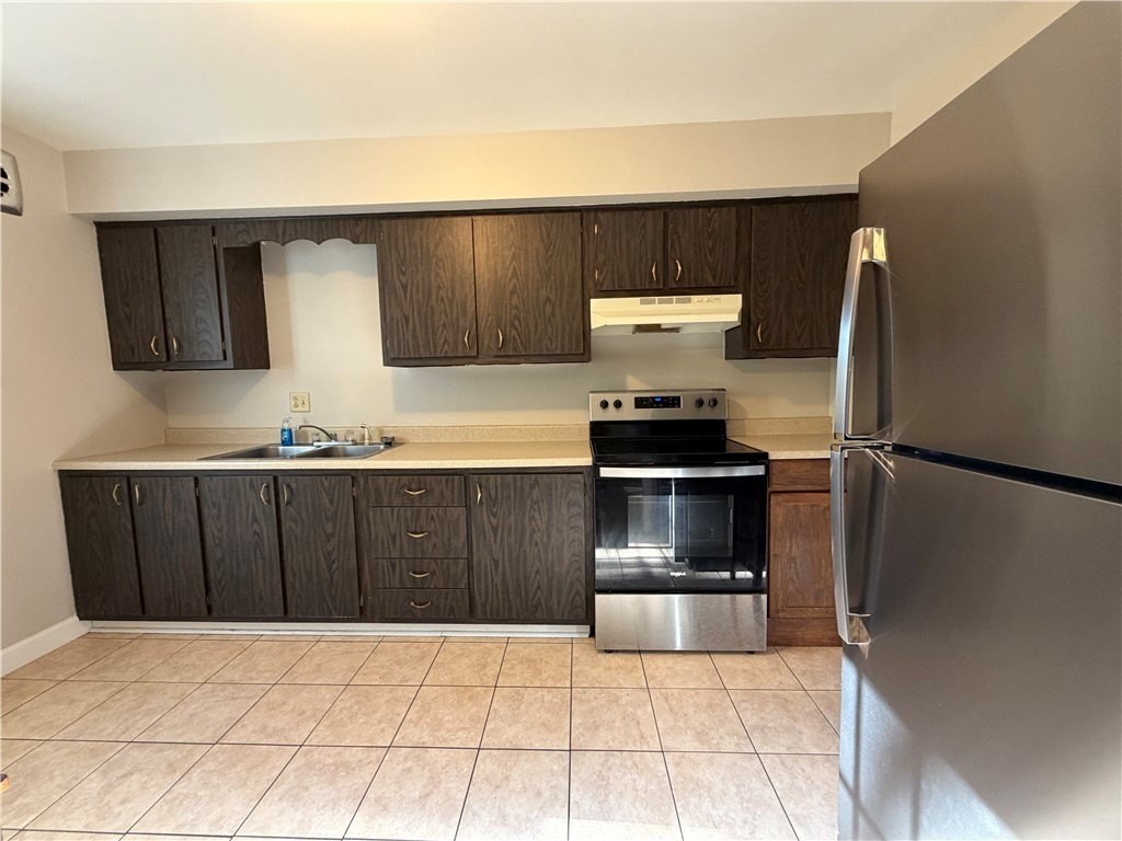 1199 Lynn St #3 - Photo 5 of 15