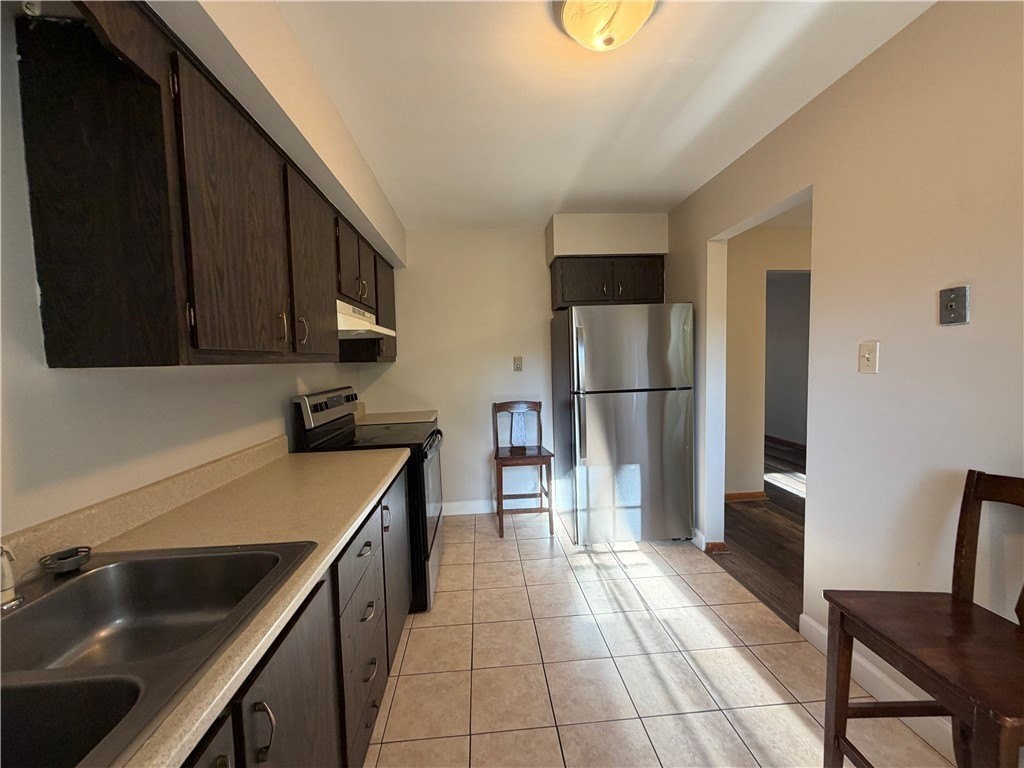 1199 Lynn St #3 - Photo 6 of 15