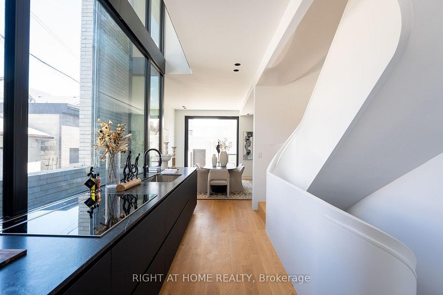 79 Northcote Avenue - Photo 6 of 48