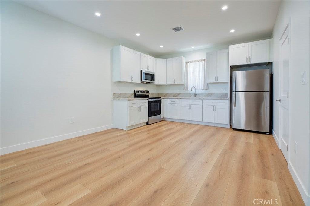 1045 Sonora Ave - Photo 6 of 27