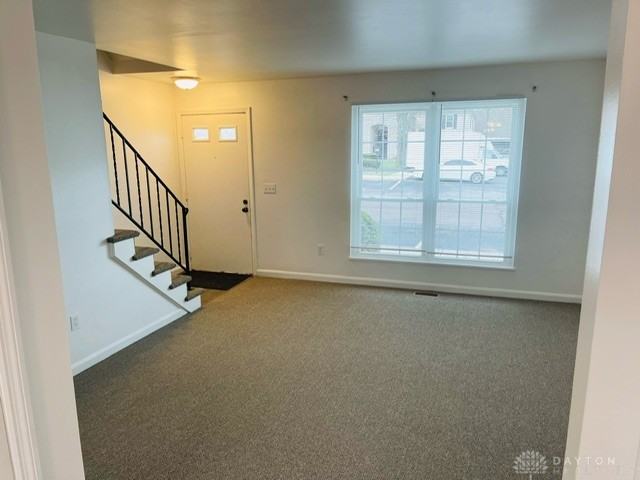 2219 Crew Cir - Photo 2 of 14