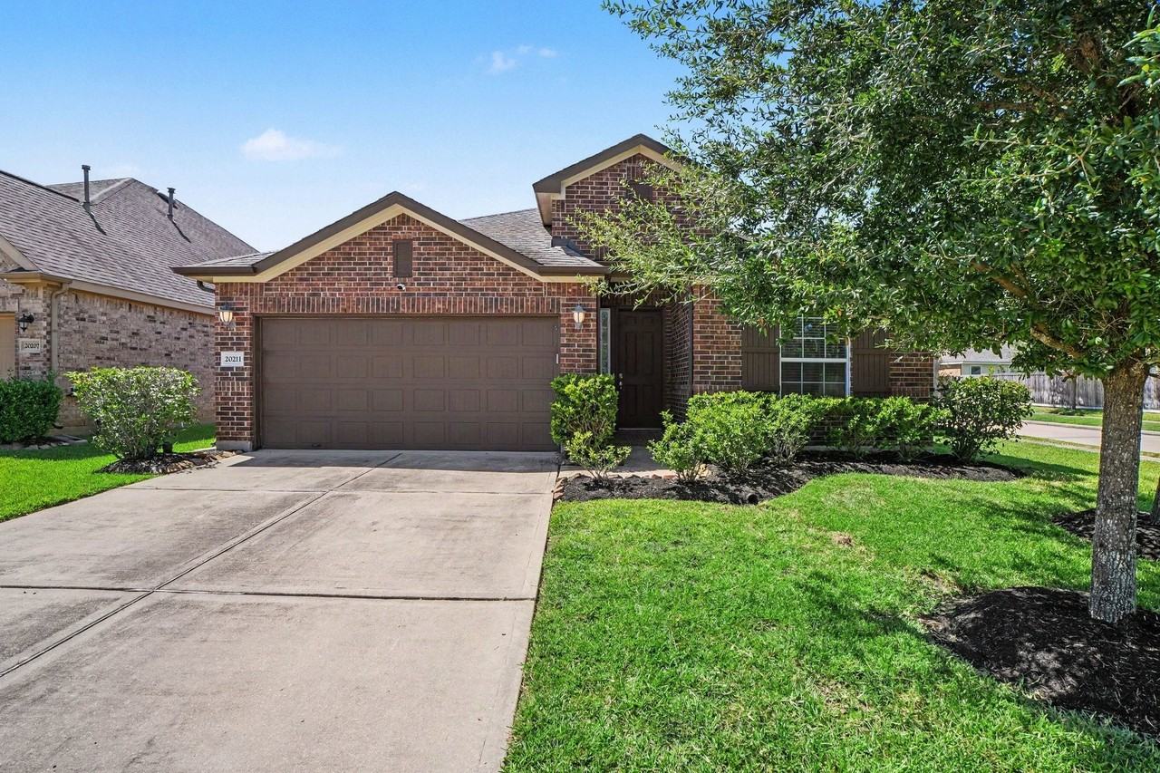 20211 Peralta Cliff Trl - Photo 2 of 33