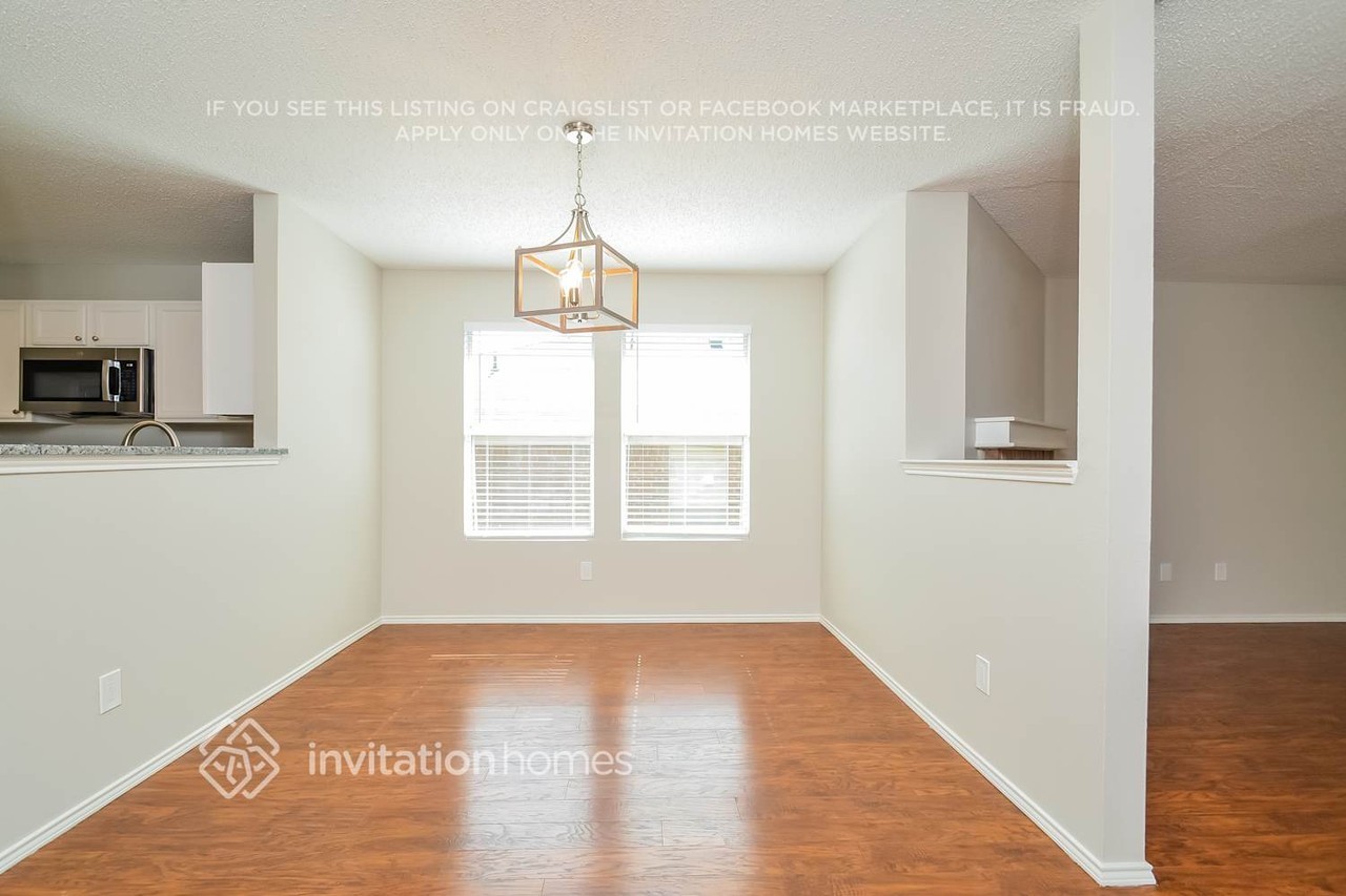 2508 Shady Grove Ln - Photo 3 of 14