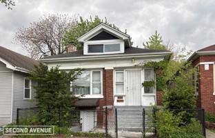 featured image of 8232 S Kimbark Ave