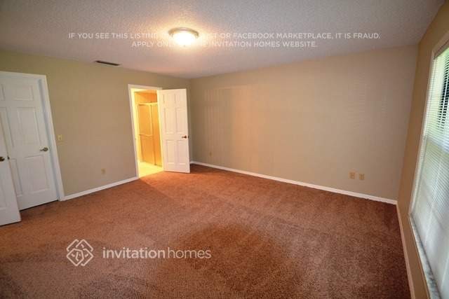 710 Vicksburg St - Photo 3 of 6