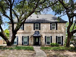 featured image of 3614 Stoney Oak Dr