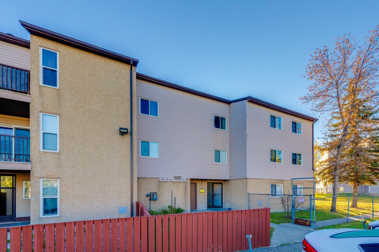 Tara Condominiums - Photo 2 of 29