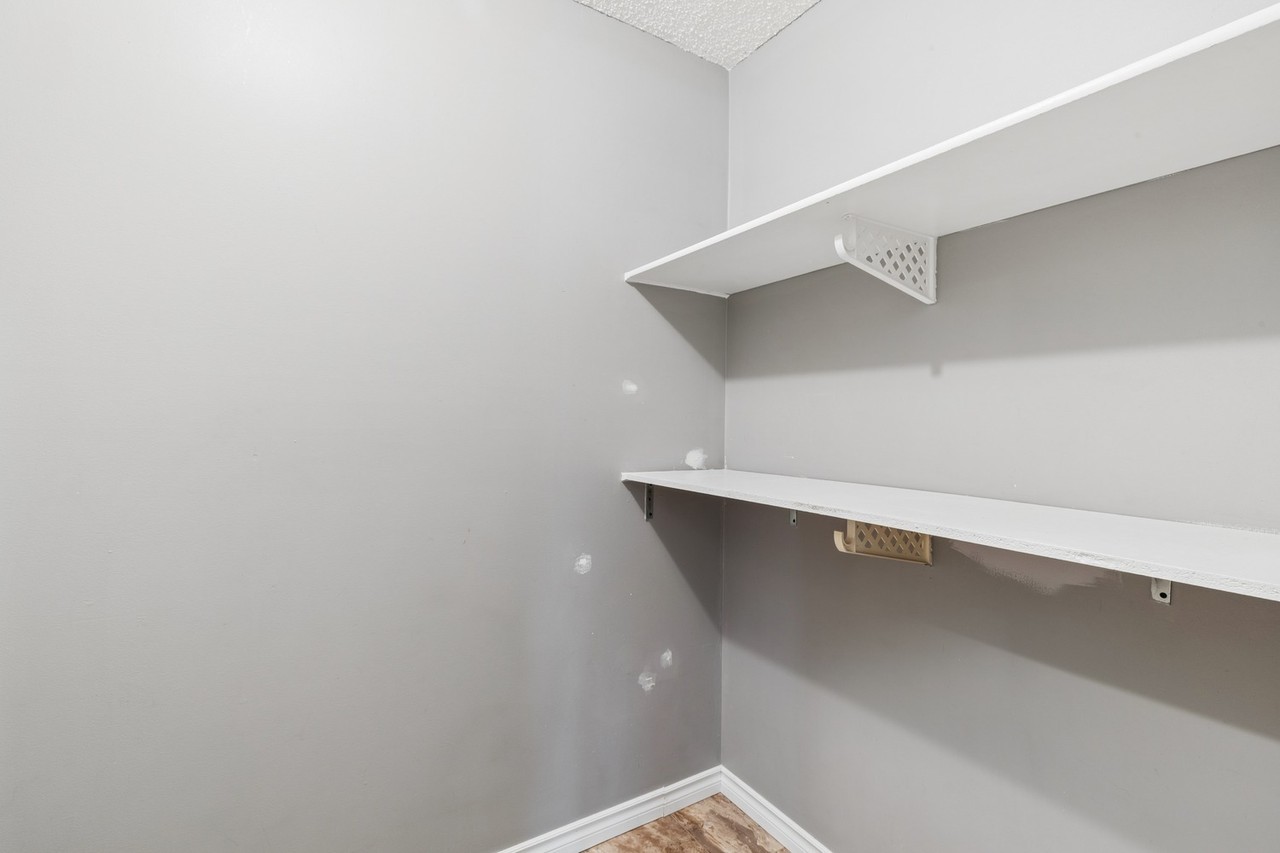 Tara Condominiums - Photo 5 of 29