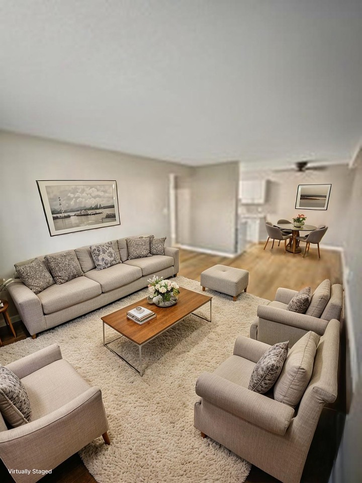 NAITside Court I Apartments - Photo 5 of 26